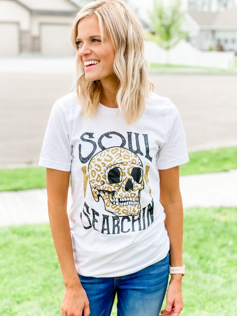 Soul Searching Tee - Black Feather Boutique